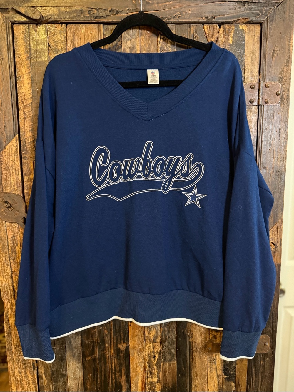 Dallas Cowboys NFL Team Apparel Women’s XL Navy V-Neck Sweatshirt Sleepwear